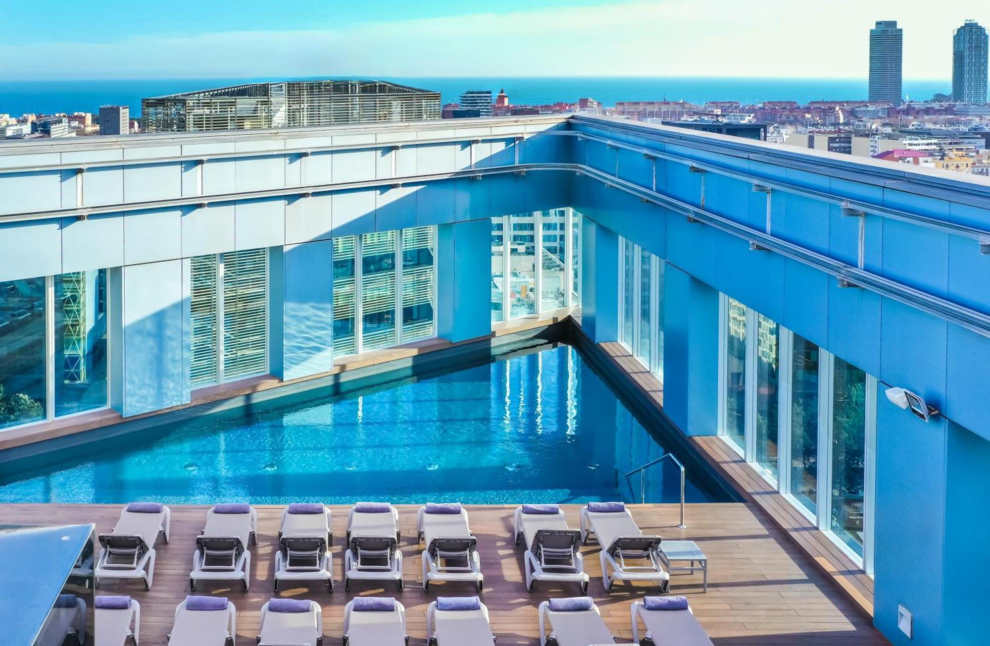 Novotel Barcelona City Esterno foto