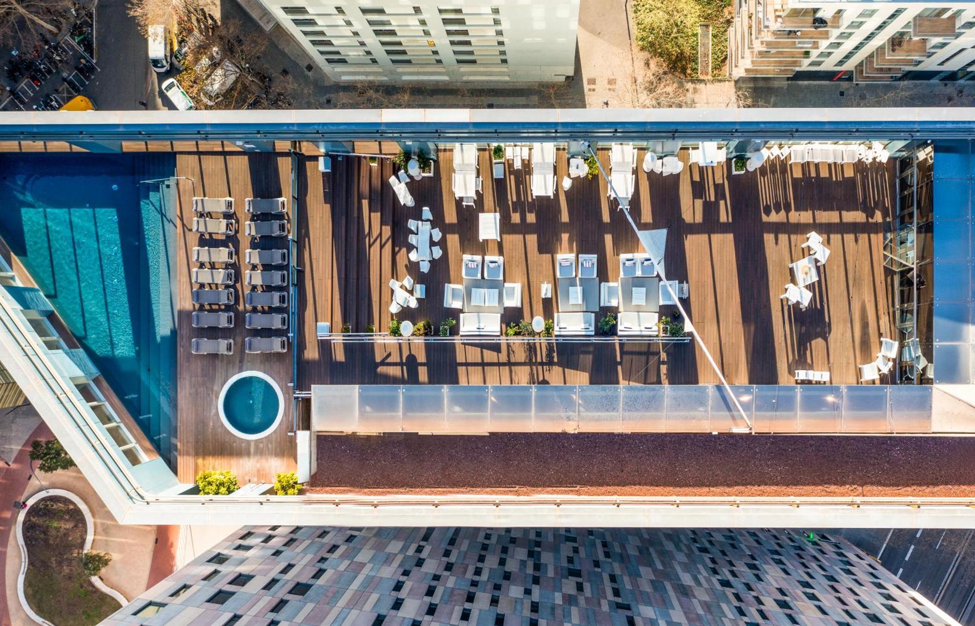 Novotel Barcelona City Esterno foto