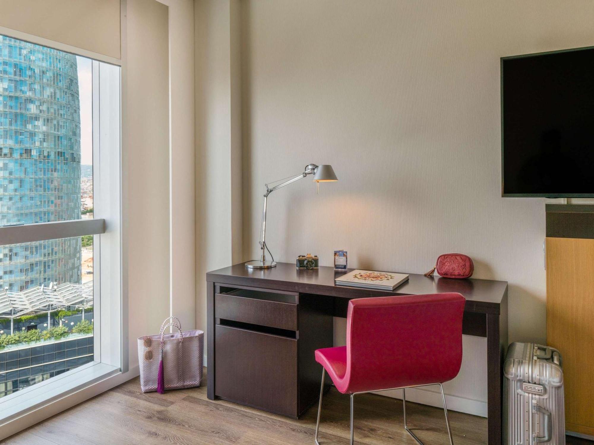 Novotel Barcelona City Esterno foto