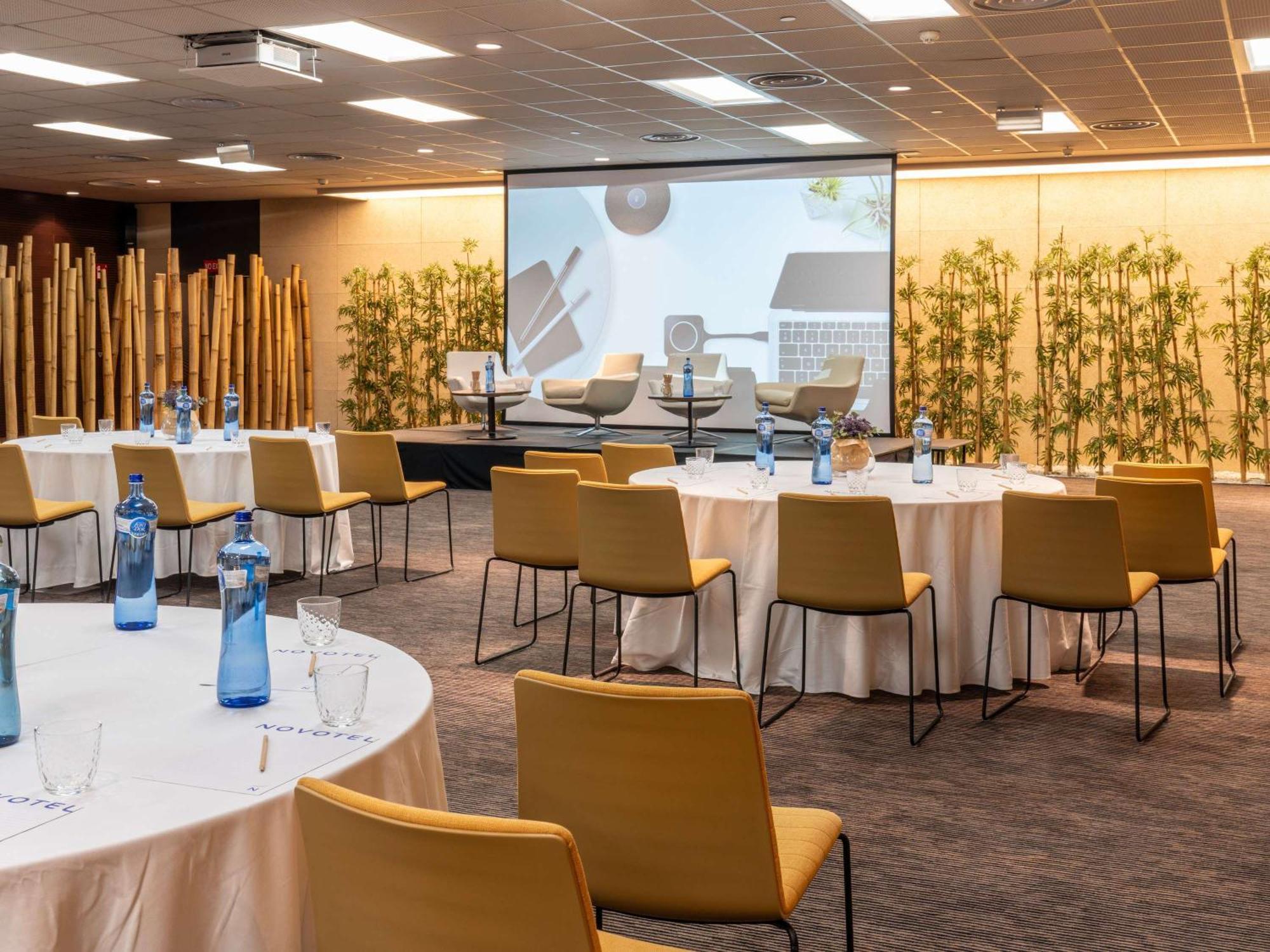 Novotel Barcelona City Esterno foto