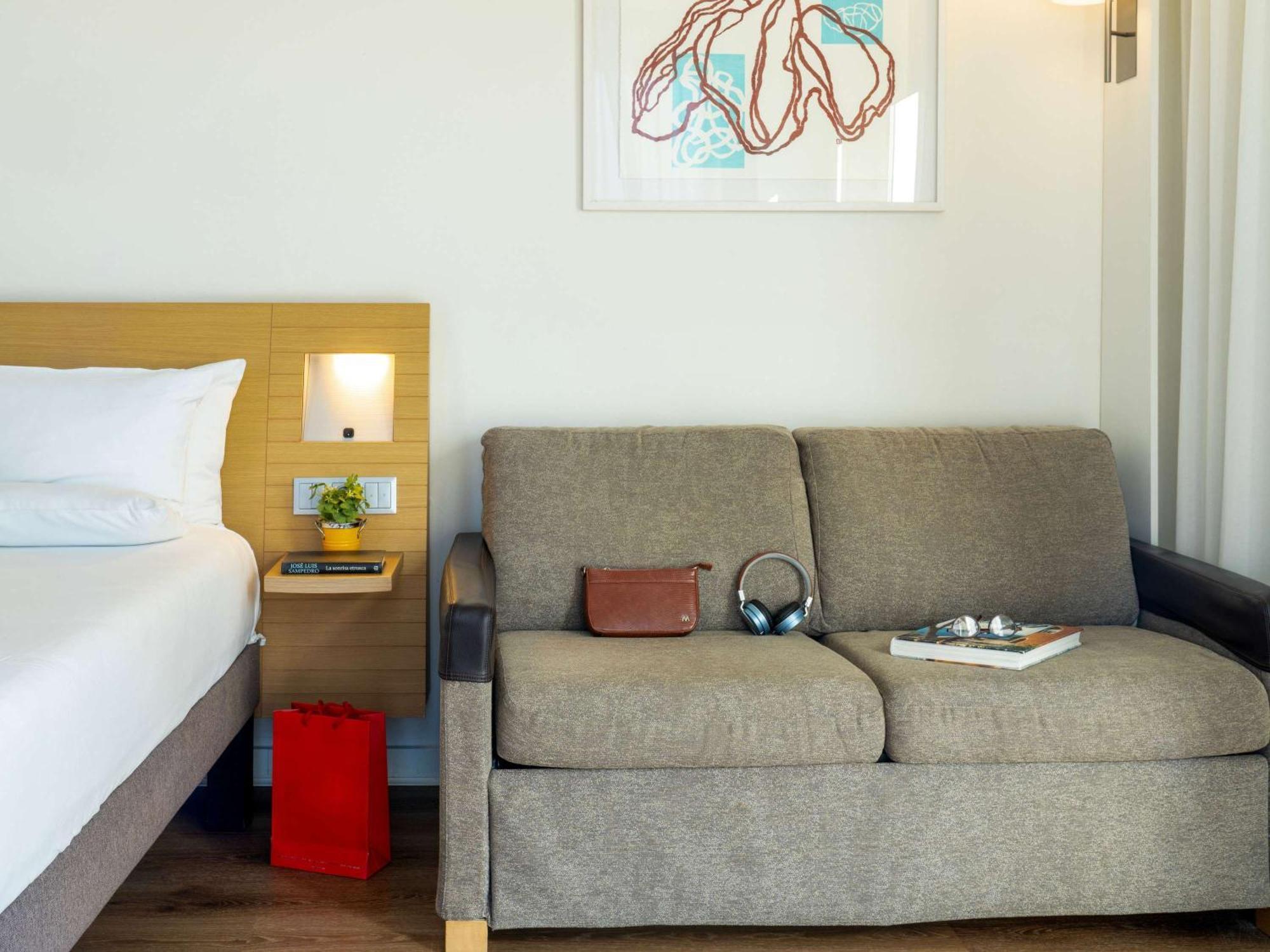 Novotel Barcelona City Esterno foto